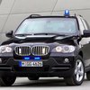 BMW представила бронированную версию кроссовера X5
