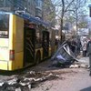 В Киеве троллейбус сбил насмерть мужчину на тротуаре