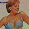 Меркель появилась в рекламе в одних трусах