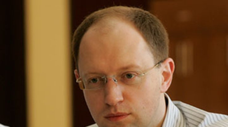 Яценюк: Украина не будет буферной зоной между Россией и ЕС