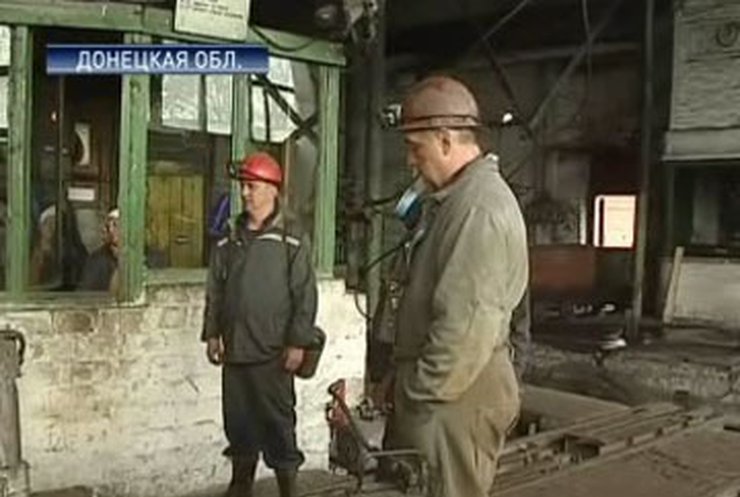 9 горняков до сих пор под завалами