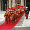В Швейцарскую гвардию Ватикана могут начать набирать женщин