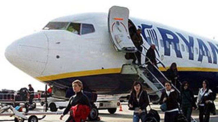 Авиакомпания Ryanair вводит плату за онлайн-регистрацию