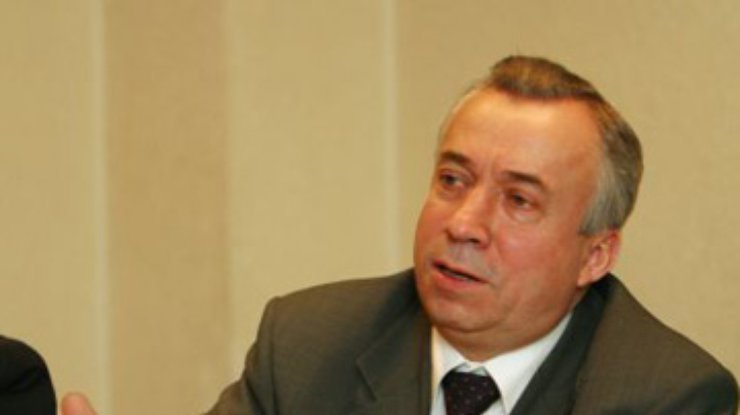 Платини просит у мэра Донецка гарантий подготовки к Евро-2012