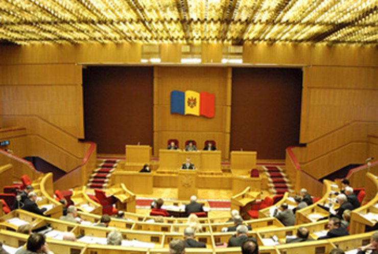Выборы президента Молдовы снова перенесли