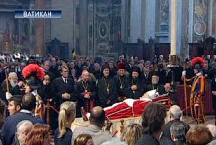 Ющенко едет к папе римскому
