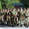 Латвия может отказаться от профессиональной армии - дорого