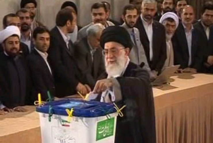 В Иране выбирают президента