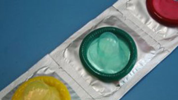 В Киеве появится сеть автоматов по продаже презервативов