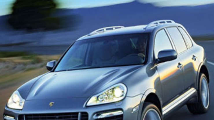 Гибридный Porsche Cayenne станет серийным через год