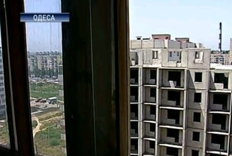 В Одессе мужчина выбросился из окна во время обыска в его квартире