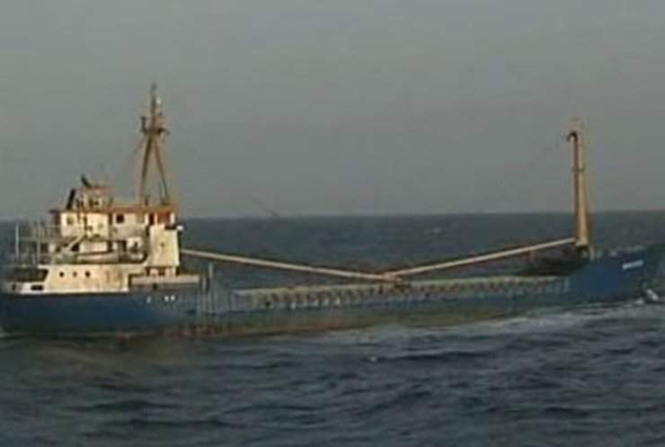 Освобожденное судно Marathon спешит в порт