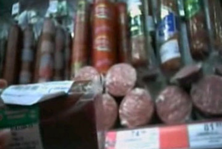 В каждом третьем супермаркете продают испорченное мясо