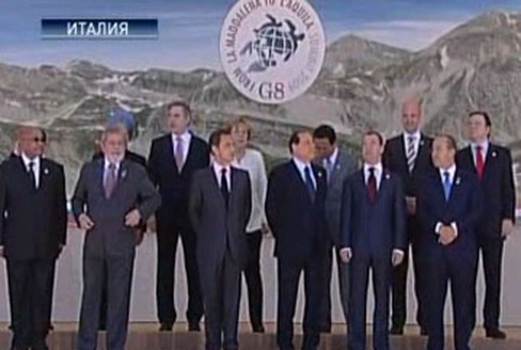Лидеры стран G8 отказались от девальвации своих валют