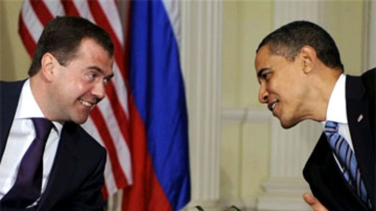 Медведев: Россия не отказывается от ответных шагов на ПРО в Европе