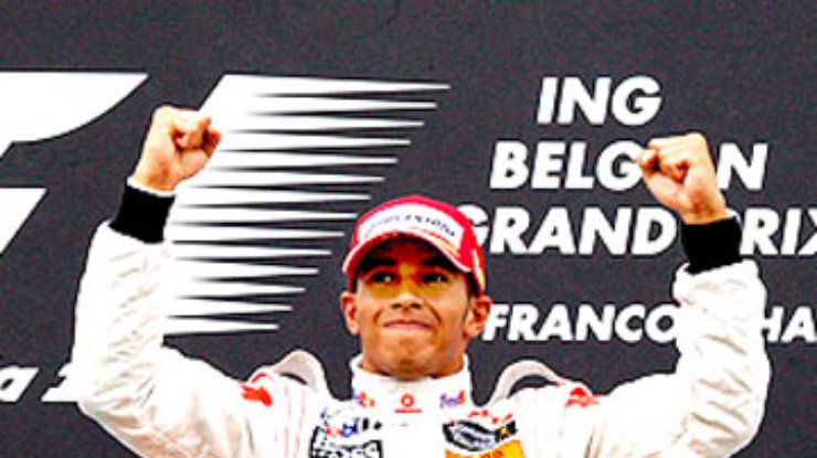 Формула-1: Хэмилтон выиграл первую гонку в сезоне
