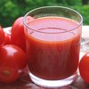 Во Львове депутата Госдумы облили томатным соком