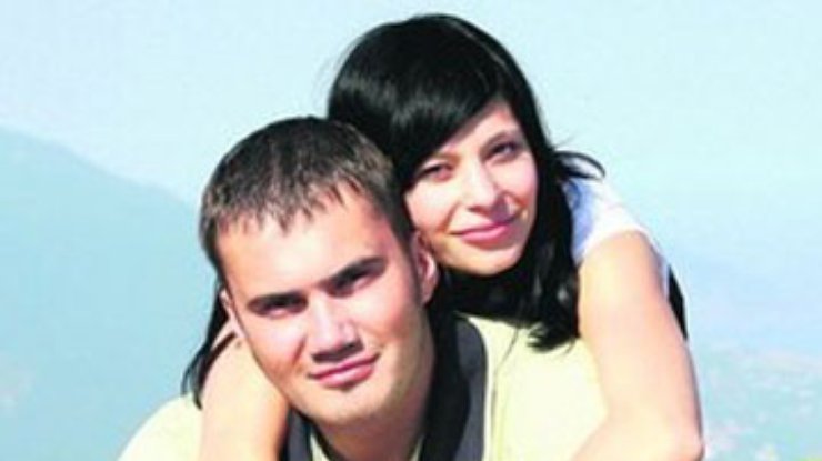 Янукович-младший показал свою невесту