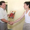 Казанский мэр проспорил школьнику фотоаппарат