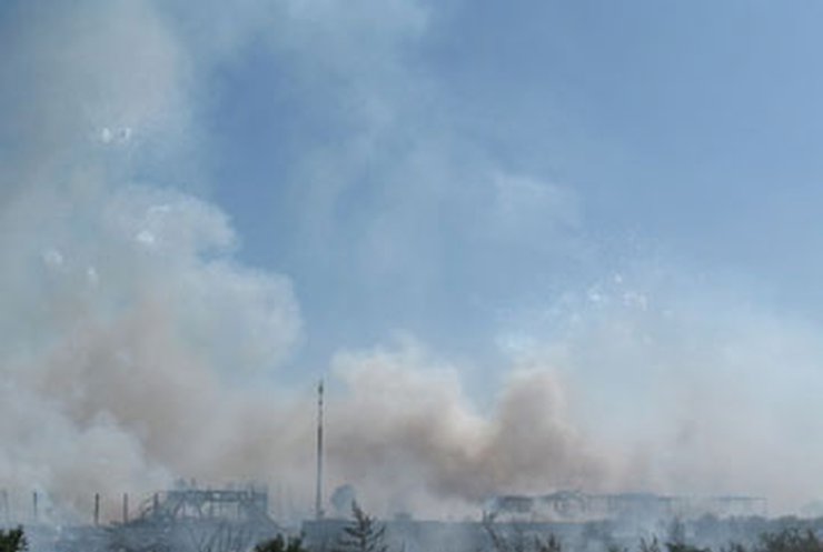 Очаги пожара на складах под Донецком локализованы