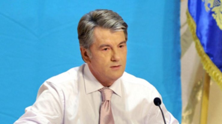 Ющенко: Объективных причин для падения гривны нет