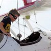 Восьмилетний мальчик установил рекорд полетов на крыле биплана