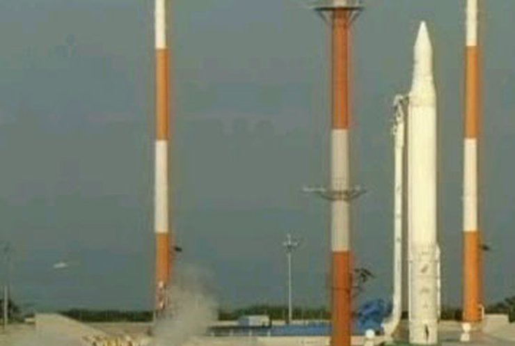 Южная Корея запустила свою первую ракету