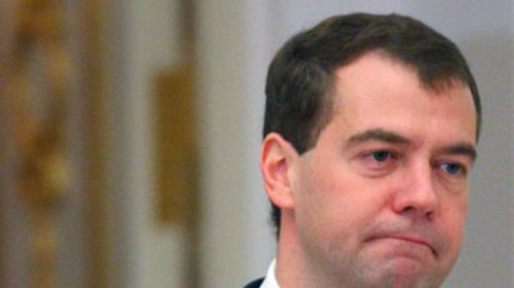 Россияне поддерживают Медведева в споре с Украиной, но не понимают причин спора
