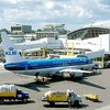 Африканец спрыгнул с трапа самолета, чтобы остаться в Украине
