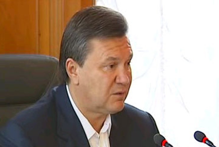 Янукович хочет повысить соцстандарты блокированием ВР