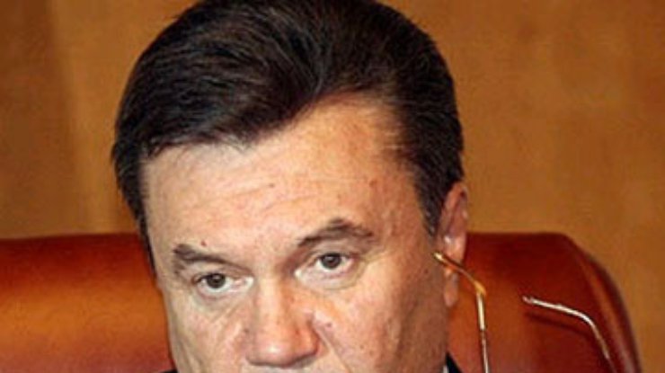 Янукович назвал виновных в падении гривны