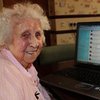 Самому старому пользователю Twitter - 104 года