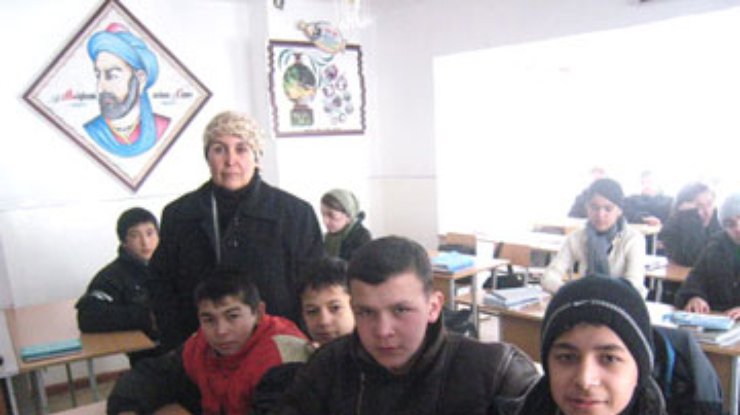 В Таджикистане вводят форму для школьных учителей
