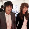 Гитарист The Rolling Stones бросил российскую любовницу