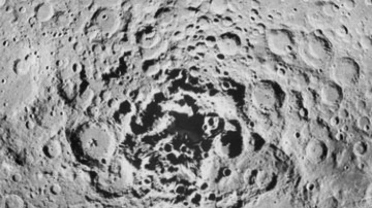 Опубликована подробная карта южного полюса Луны