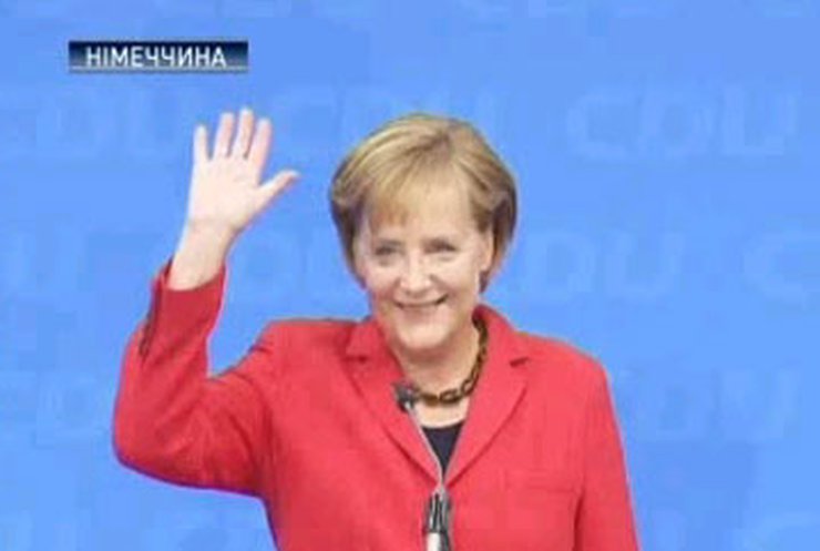 Блок Меркель выиграл выборы в Германии