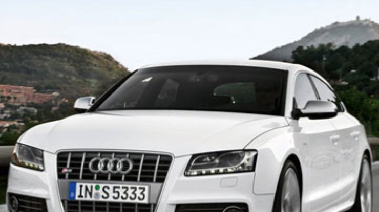 Audi представила спортивную версию хэтчбека S5