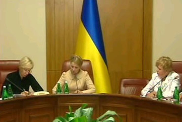В украинских школах запретят делать прививки и лечить зубы