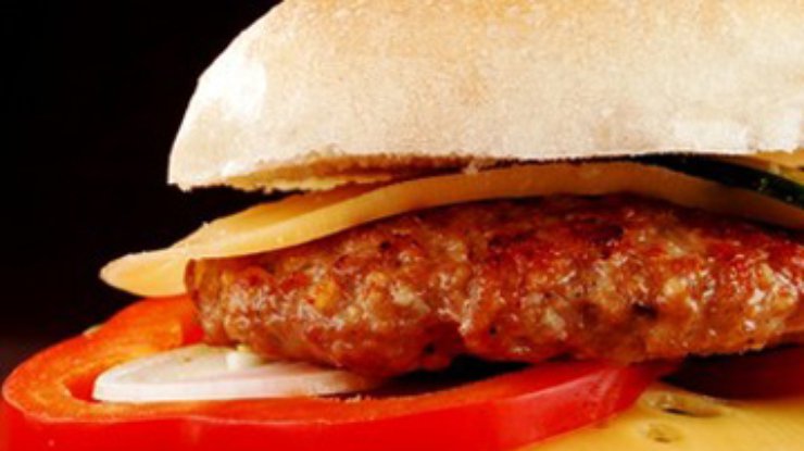Жителя Уэльса арестовали за причинение ущерба гамбургерам