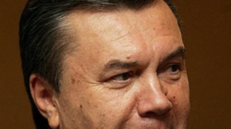 Янукович мечтает о внучке