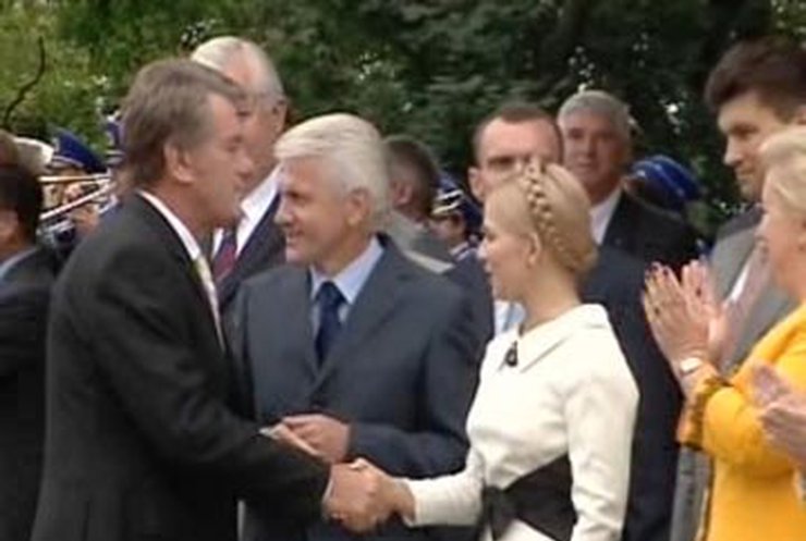 Президент и премьер вновь начали войну