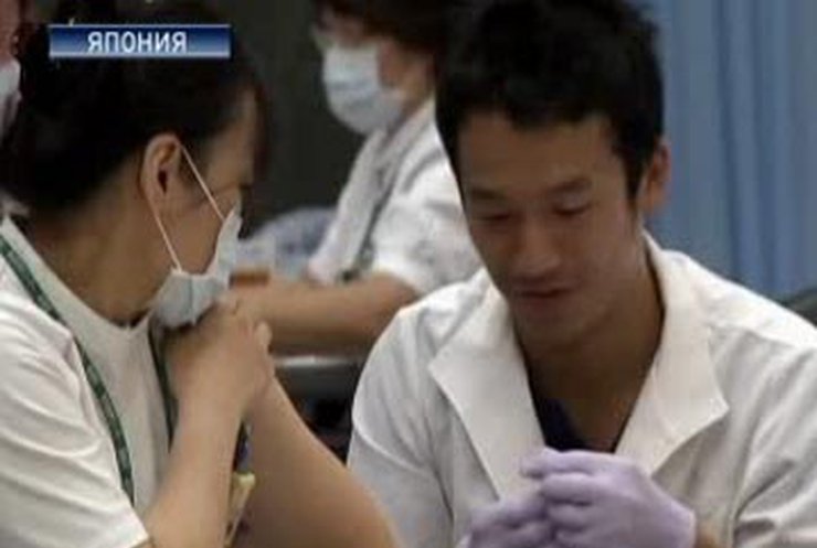 В Японии началась вакцинация от "свиного" гриппа