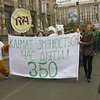 По Крещатику прошел экологический карнавал