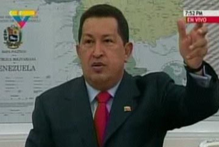 Чавес запретил петь в душе