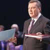 Янукович подал в ЦИК документы для регистрации