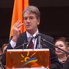 Виктор Ющенко отнес документы в Центризбирком