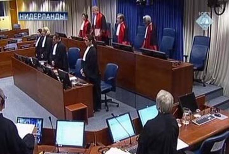 Радован Караджич игнорирует заседания Гаагского трибунала