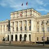 Питерские депутаты выгнали из здания парламента призрака