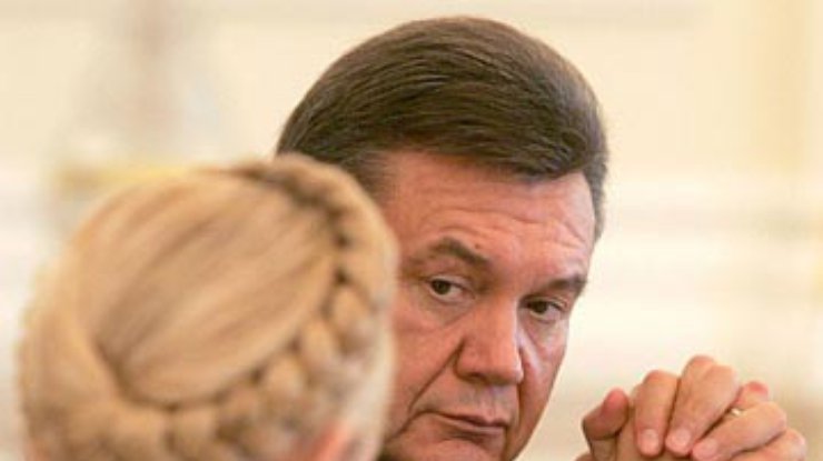 Опрос: Янукович опережает Тимошенко на 13%