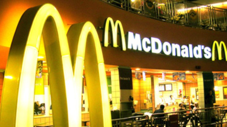Женщина умерла из-за сверхурочной работы в McDonald's